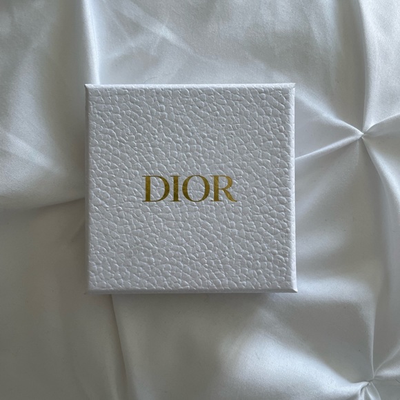 Dior 30 Montaigne Ring - Picture 6 of 8